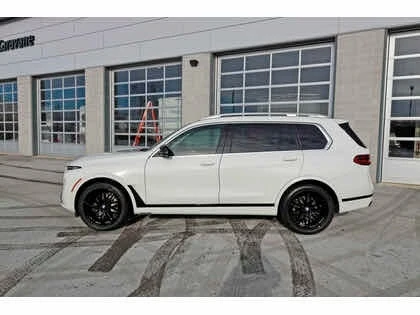 BMW X7 xDrive40i * ДИСТРОНИК* 360 КАМЕРИ* ПАНОРАМА - изображение 3