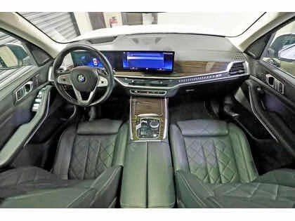 BMW X7 xDrive40i * ДИСТРОНИК* 360 КАМЕРИ* ПАНОРАМА - изображение 7