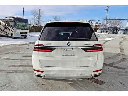 BMW X7 xDrive40i * ДИСТРОНИК* 360 КАМЕРИ* ПАНОРАМА - изображение 5