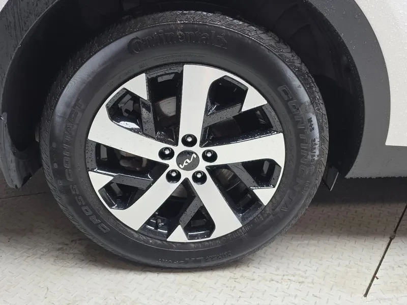Kia Sorento 2.5T 2WD, снимка 5 - Автомобили и джипове - 56730400