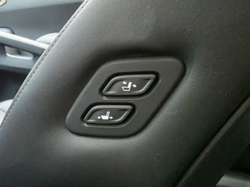Kia Sorento 2.5T 2WD, снимка 16 - Автомобили и джипове - 56730400
