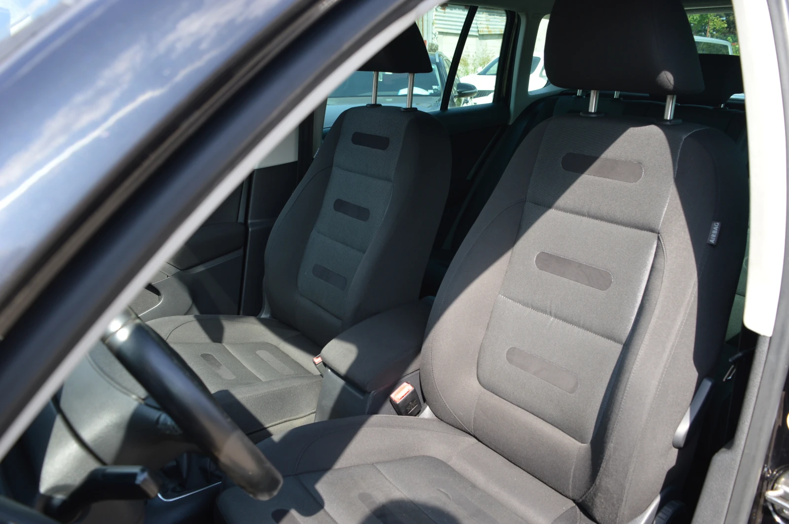 VW Tiguan 2.0 TDI EURO 5 - изображение 8
