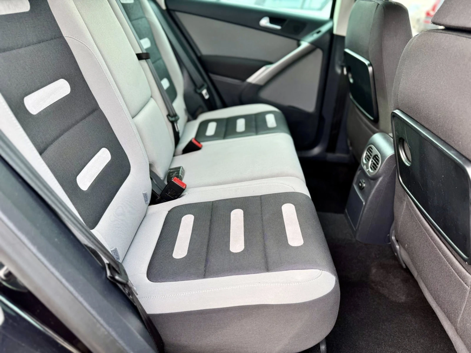 VW Tiguan 2.0 4x4 6-�������� | Mobile.bg � ����������� 15