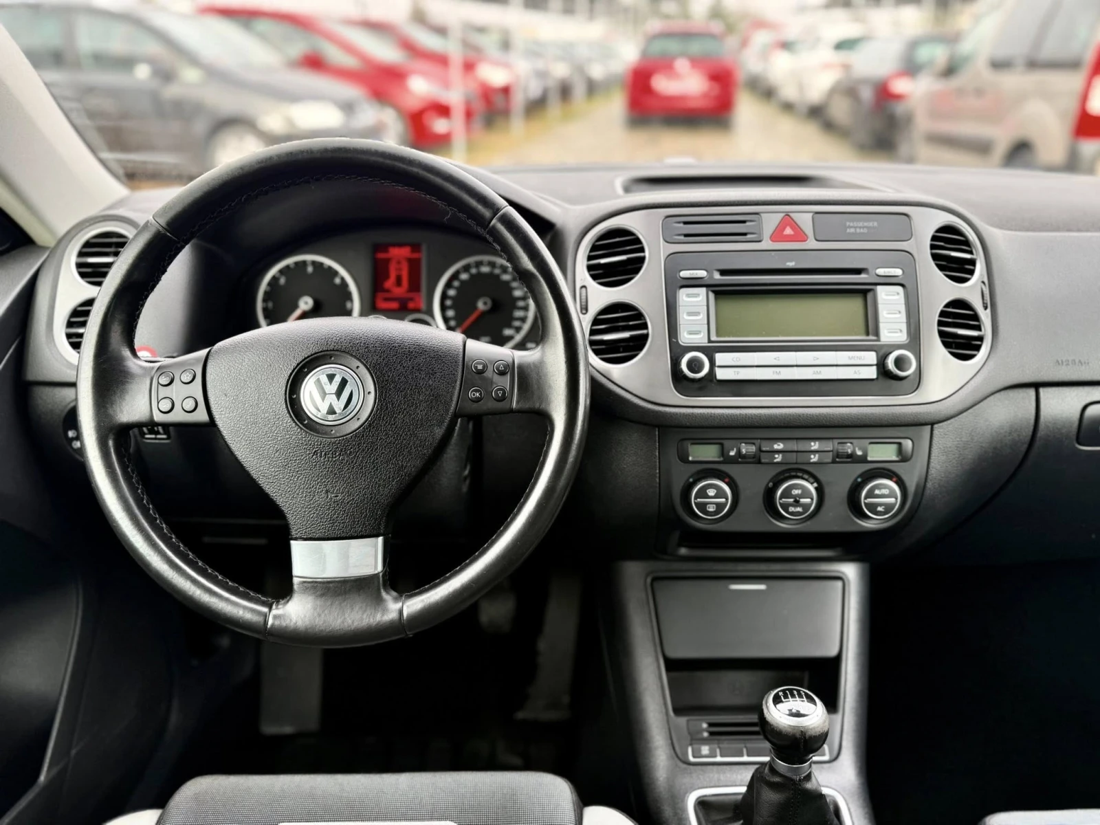 VW Tiguan 2.0 4x4 6-�������� | Mobile.bg � ����������� 11