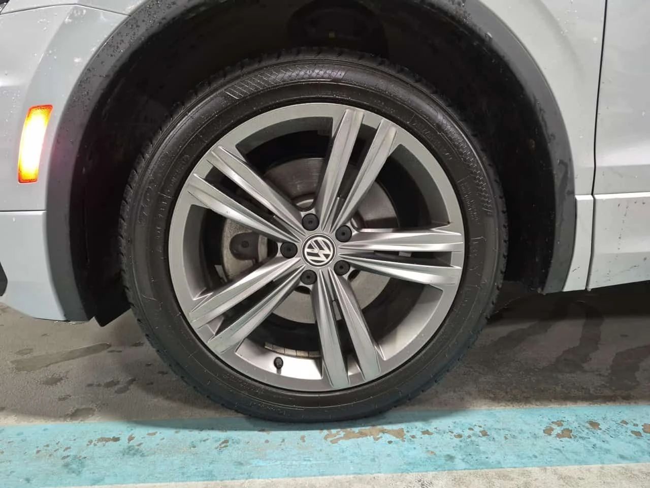 VW Tiguan HIGHLINE/CARFAX/2 КЛЮЧА/ПОДГЕВ/ПАНОРАМА/ПАМЕТ, снимка 17 - Автомобили и джипове - 54034279