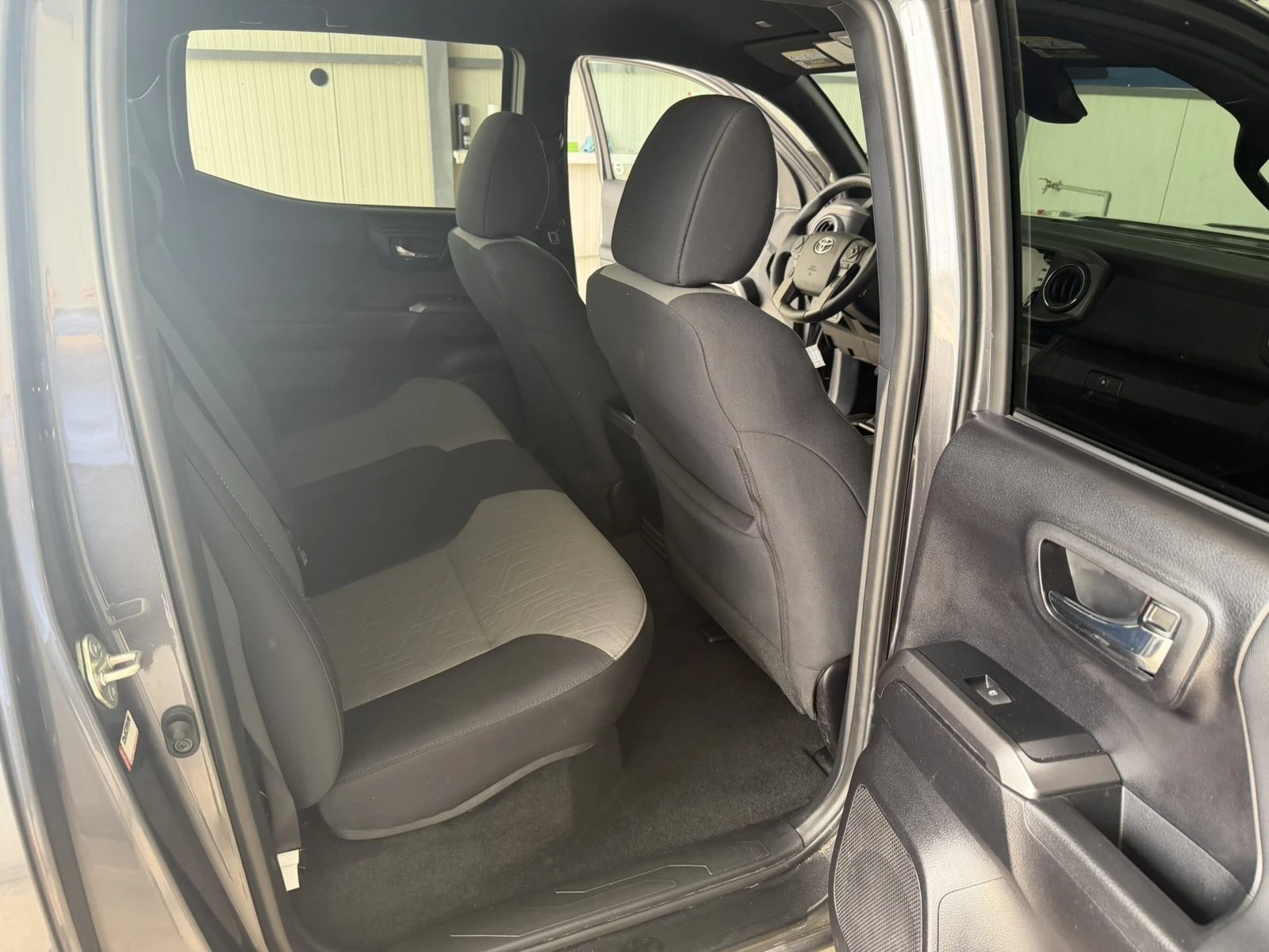 Toyota Tacoma 3.5i V6  28000km!!!, снимка 14 - Автомобили и джипове - 54944614