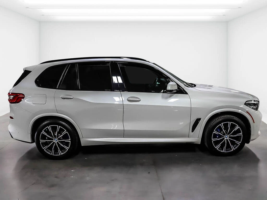 BMW X5 M-PK* SWAROVSKI* M-BRAKES* HUD* PANO* SHODOWLINE, снимка 5 - Автомобили и джипове - 55976345