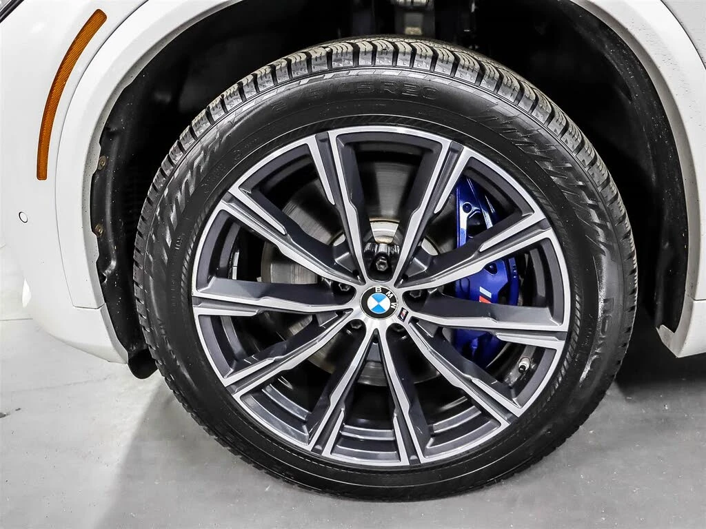 BMW X5 M-PK* SWAROVSKI* M-BRAKES* HUD* PANO* SHODOWLINE, снимка 6 - Автомобили и джипове - 55976345