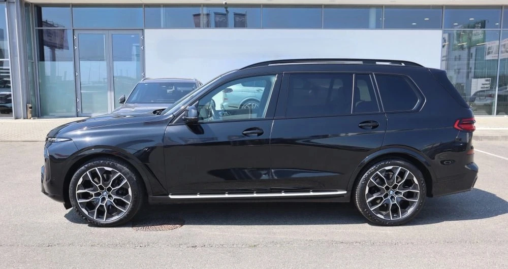 BMW X7 40d xDrive M-Sport MHEV, снимка 2 - Автомобили и джипове - 56159414