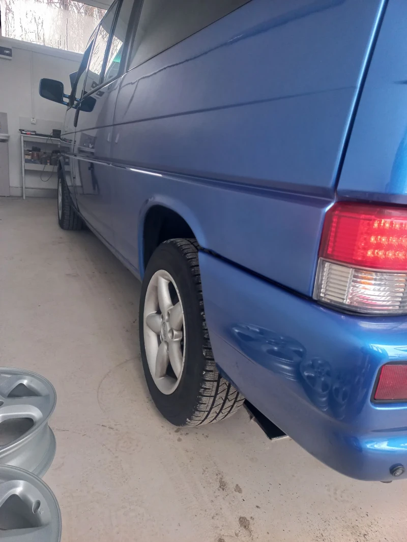 VW Caravelle, снимка 5 - Бусове и автобуси - 48489590