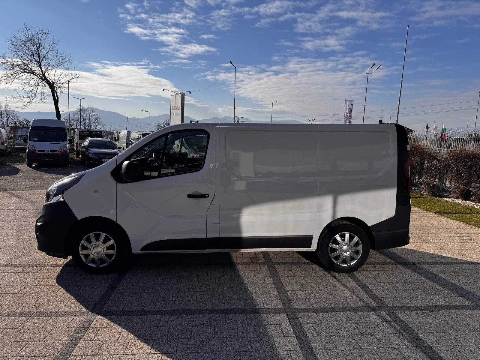 Opel Vivaro 1.6 Bi-Turbo Клима Охладител Euro 6b - изображение 3