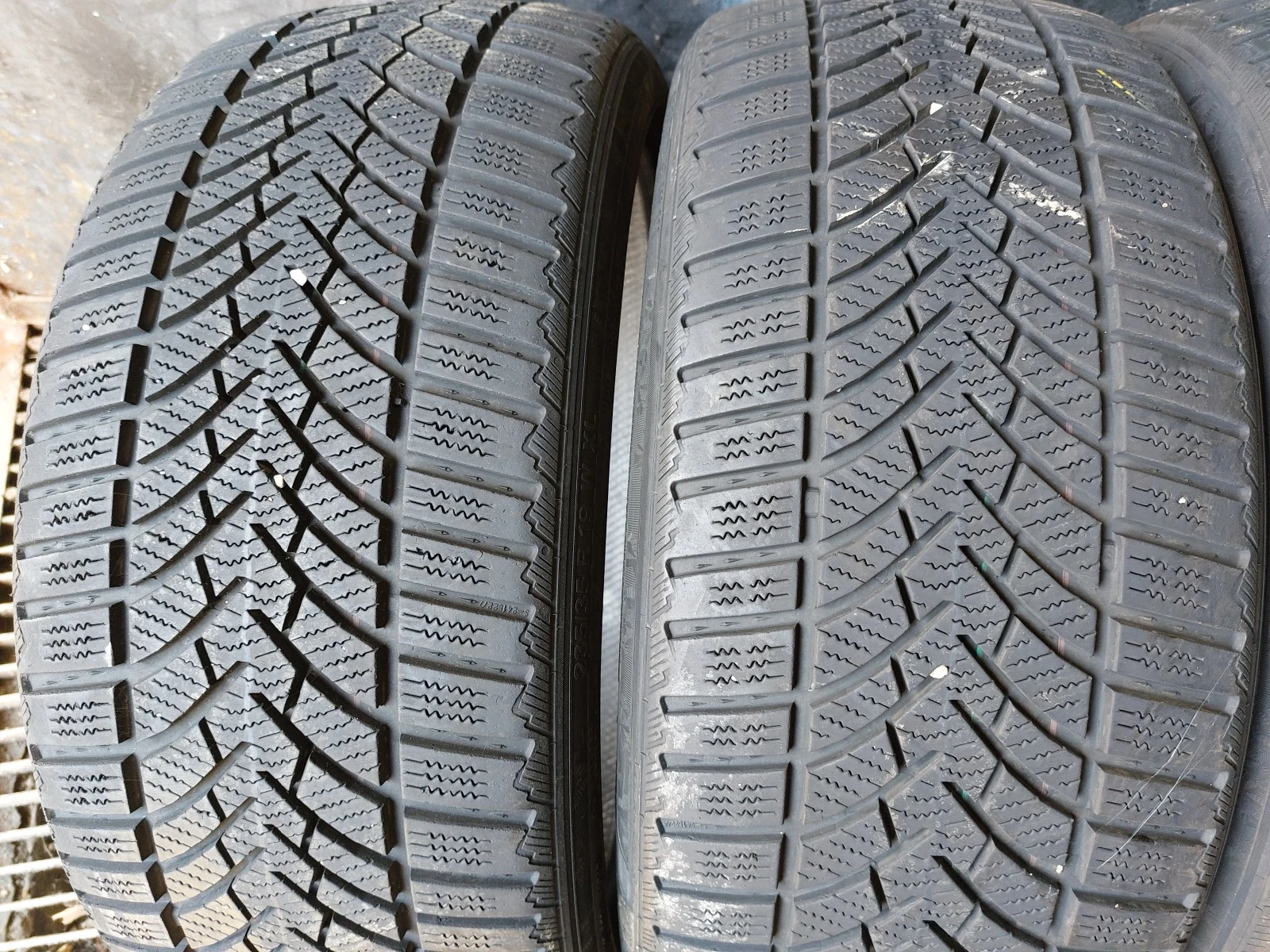 ���� 235/35R19 | Mobile.bg � ����������� 2