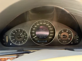 Mercedes-Benz E 220, снимка 17