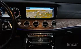 Mercedes-Benz E 300 4 MATIC /BURMESTER /360 КАМЕРИ /ОБДУХВАНЕ /HEAD UP, снимка 13