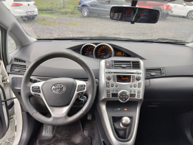 Toyota Corolla verso 2.0 D4D , снимка 9