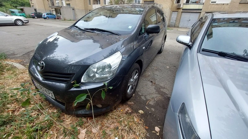 Toyota Verso 2.0 d4d 126, снимка 3 - Автомобили и джипове - 46722477