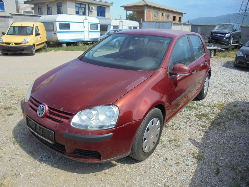 VW Golf 1, 6 102  КОЛЕДНА ПРОМОЦИЯ !!!, снимка 2 - Автомобили и джипове - 46245636