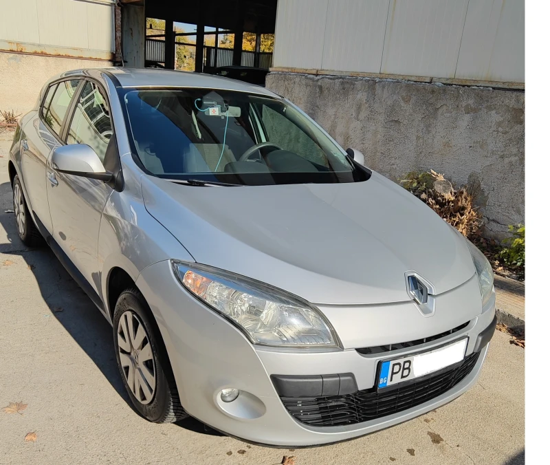 Renault Megane 3, снимка 1 - Автомобили и джипове - 48038901