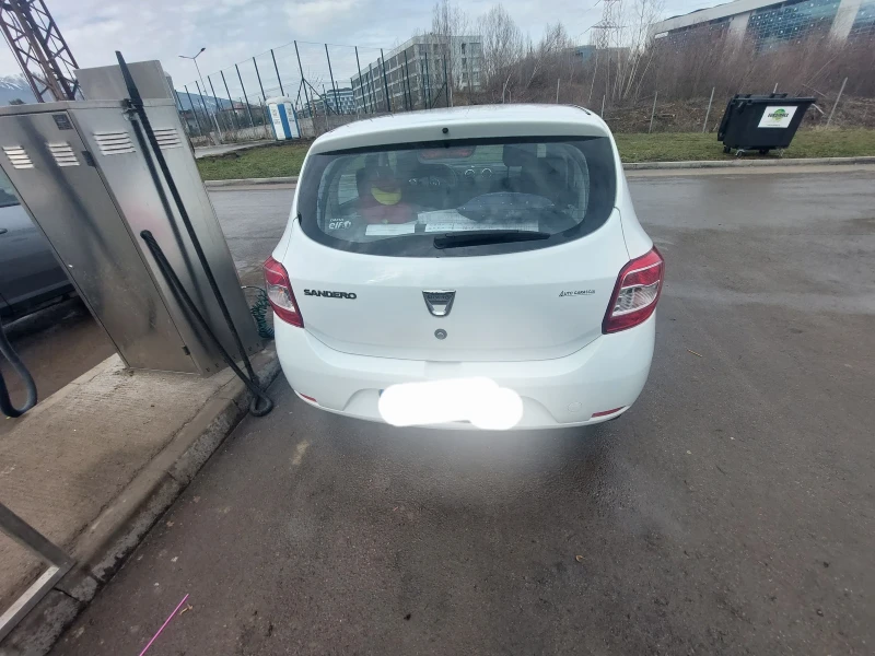 Dacia Sandero, снимка 2 - Автомобили и джипове - 48834050