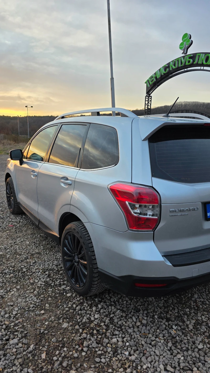 Subaru Forester 2.0i LPG, снимка 3 - Автомобили и джипове - 49537522