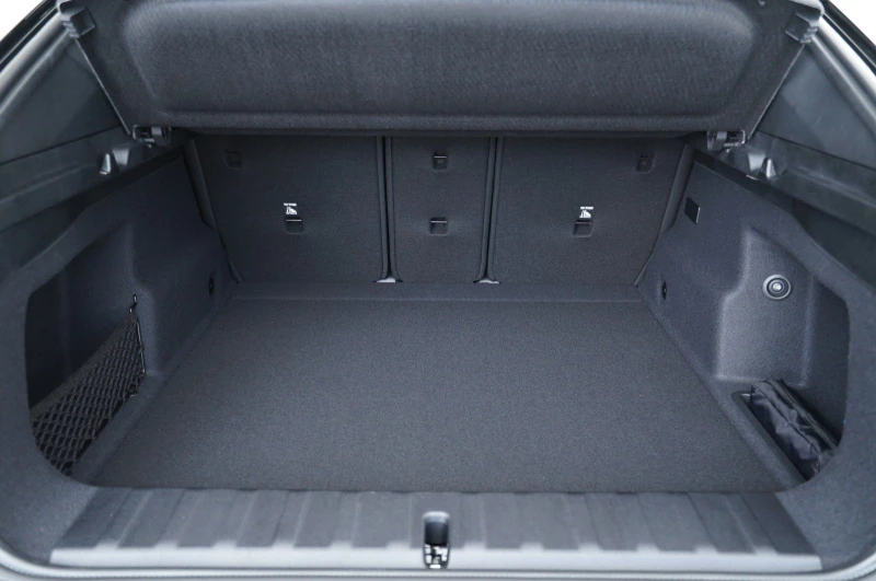 BMW iX2 xDRIVE 30 HEAD UP NAVI PANO 360 CAMERA, снимка 12 - Автомобили и джипове - 51508732