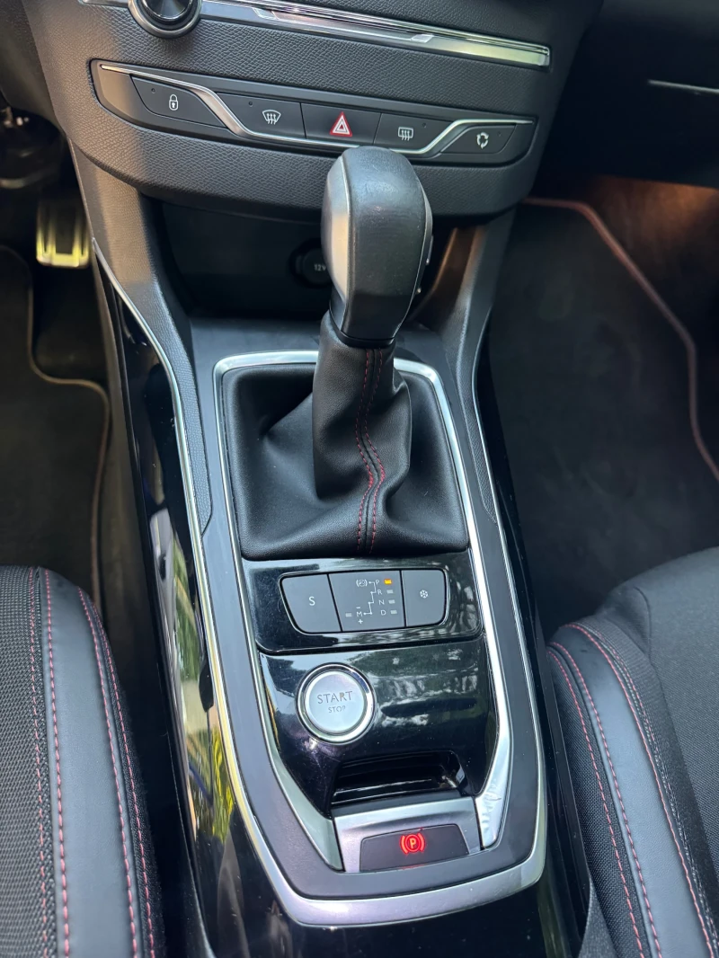 Peugeot 308 2.0HDI GT Line / Euro 6 / Автоматик, снимка 12 - Автомобили и джипове - 51220427