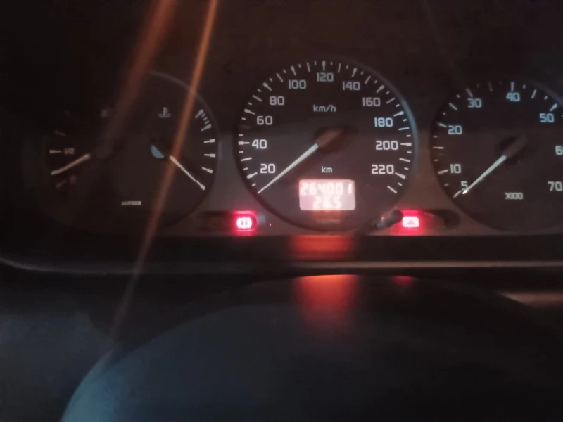 Renault Megane, снимка 9 - Автомобили и джипове - 52541876