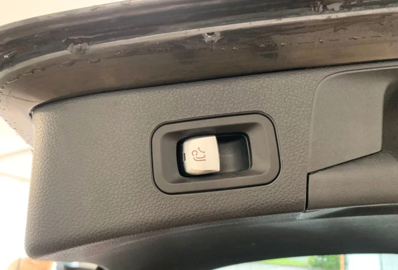 Mercedes-Benz C 220 AMG-LINE/194HP/VIRT.CPIT/DISTR.+ /CAM/DIGITAL/769f, снимка 4 - Автомобили и джипове - 51766583