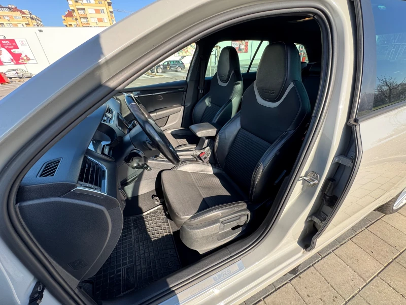 Skoda Octavia VRS 2.0 TDI, снимка 10 - Автомобили и джипове - 52857339
