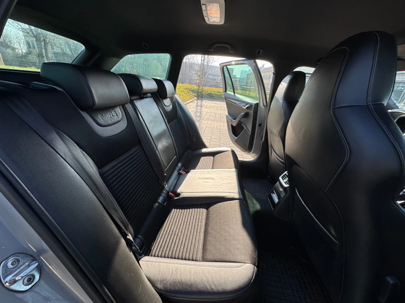 Skoda Octavia VRS 2.0 TDI, снимка 11 - Автомобили и джипове - 52857339