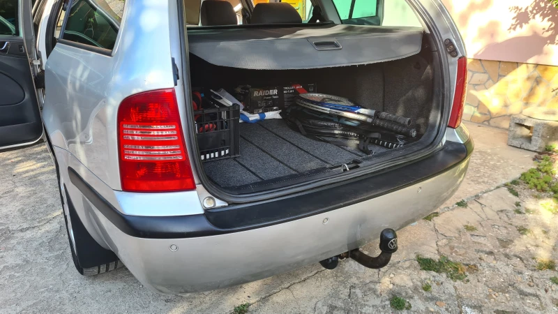 Skoda Octavia 4x4 Powerplay, снимка 9 - Автомобили и джипове - 53349680