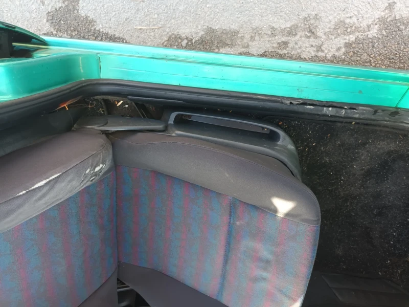 VW Polo 1.6, снимка 16 - Автомобили и джипове - 53538305