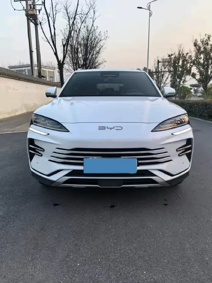 BYD Seal U /112 km DM-i Plug-in hybrid , снимка 2 - Автомобили и джипове - 53215087