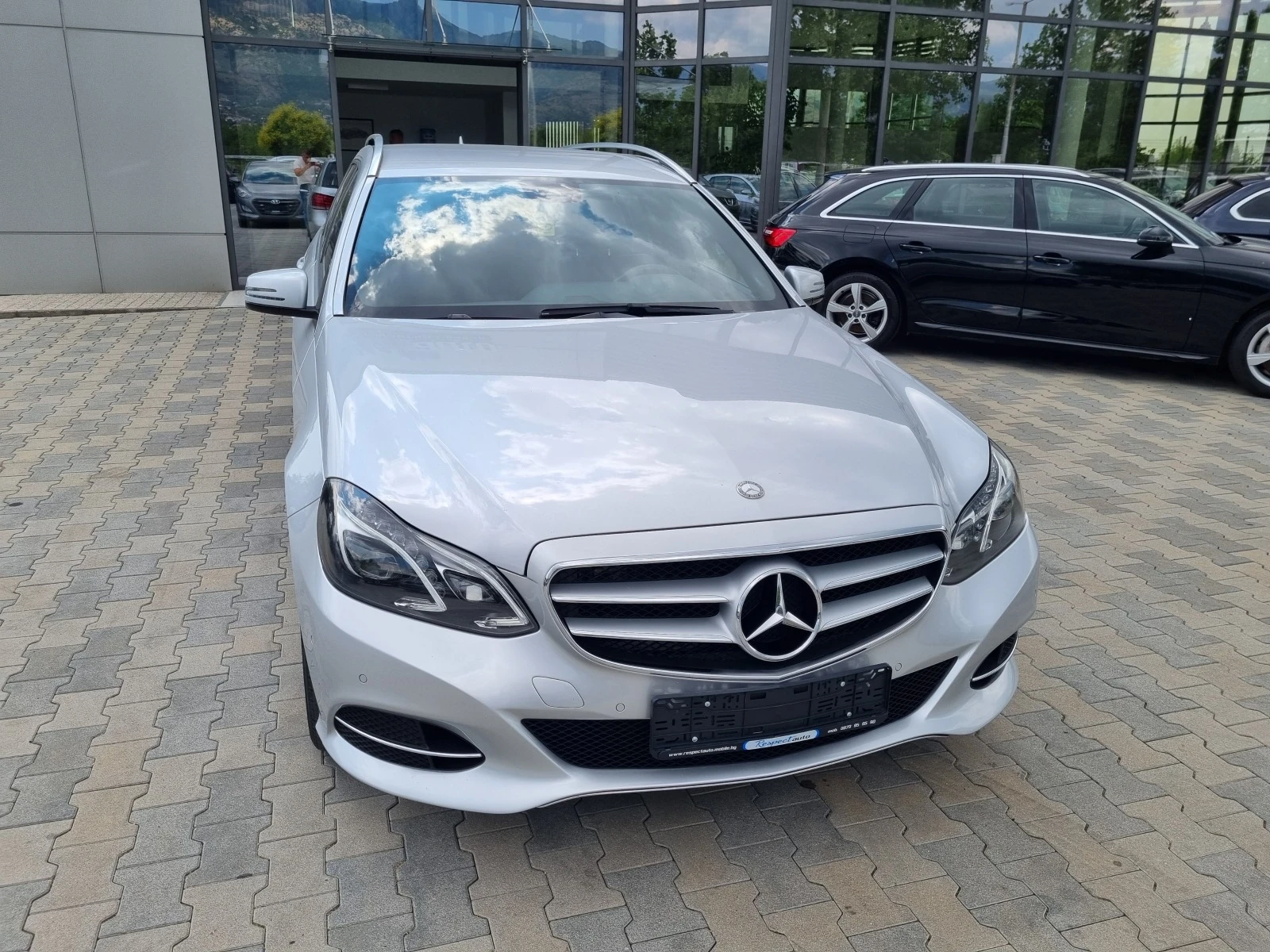 Mercedes-Benz E 220 * 4 MATIC* FULL LED* BLUETEC* СЕРВИЗНА ИСТОРИЯ* , снимка 1