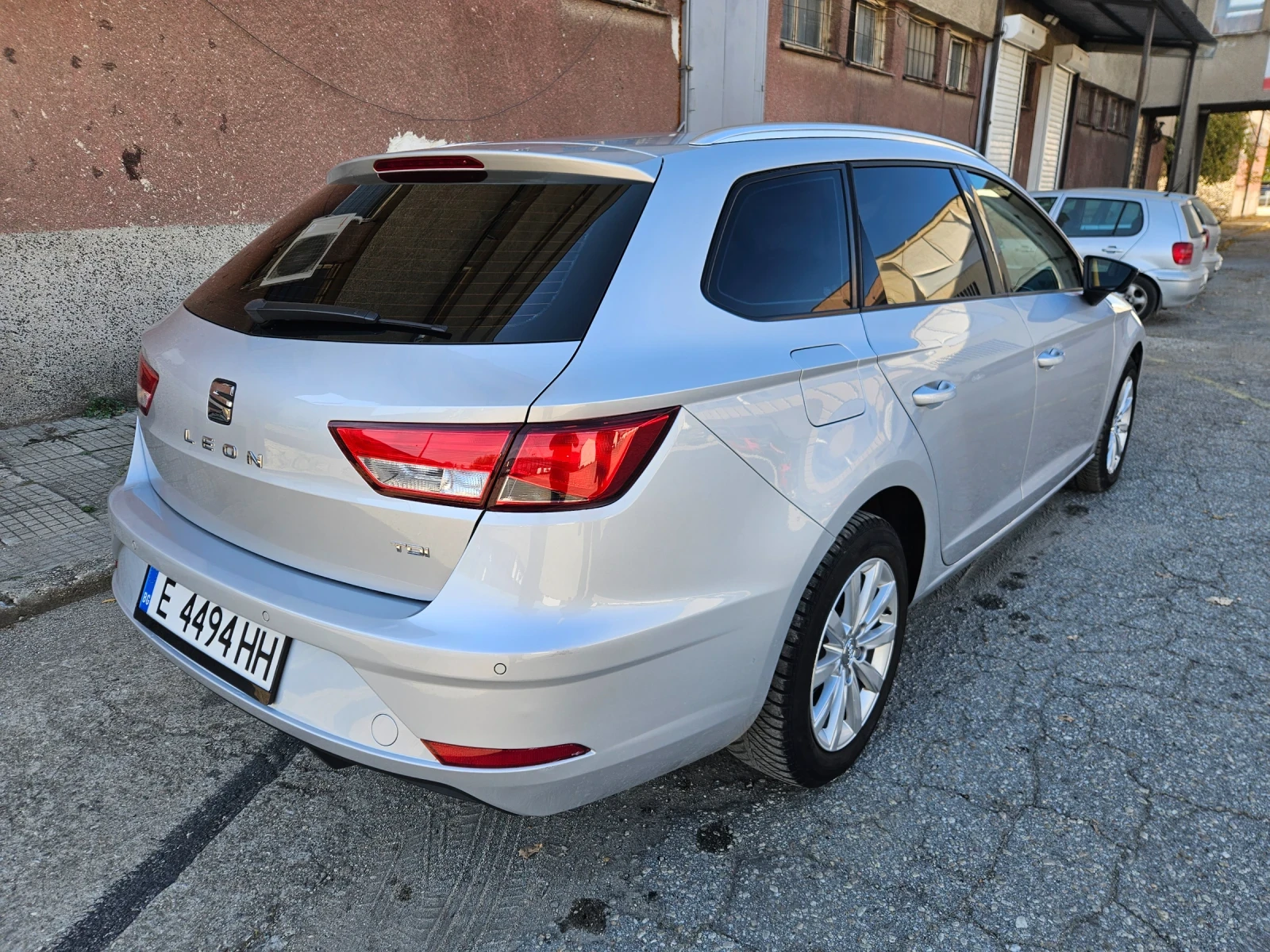 Seat Leon 1.6 TDI - изображение 6