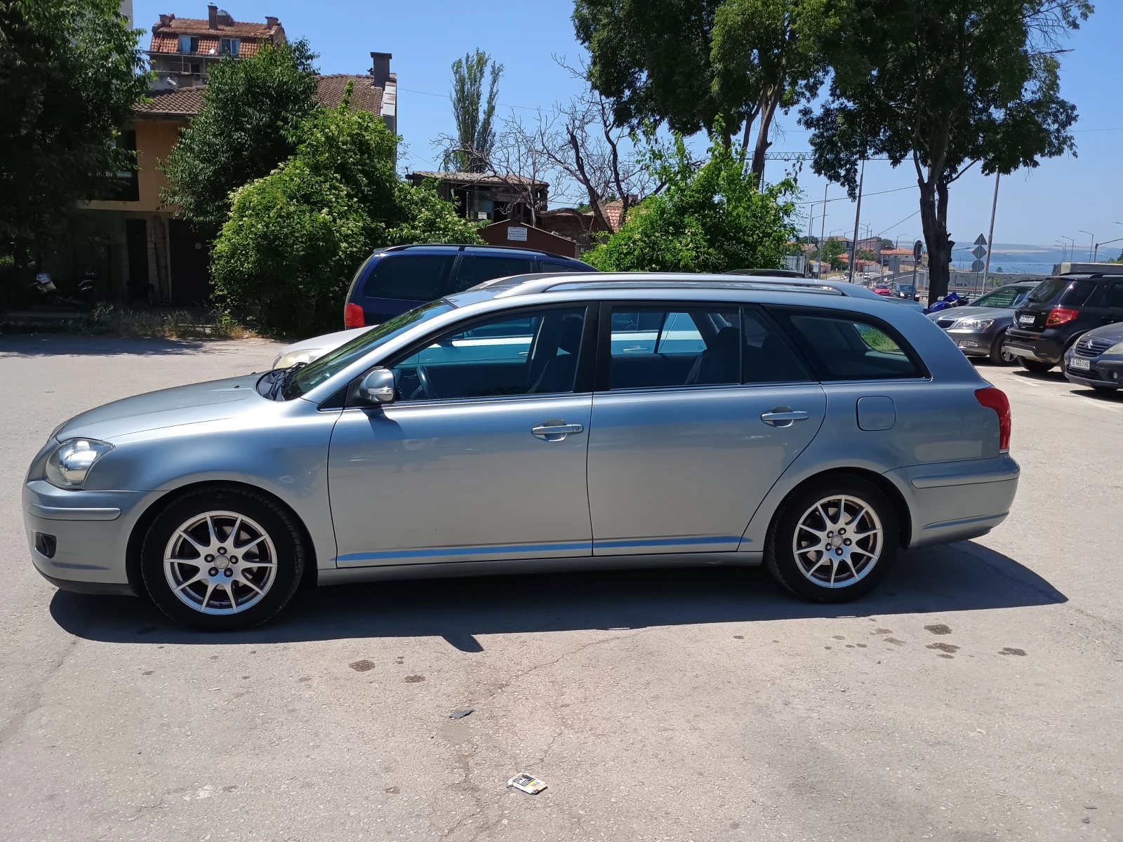 Toyota Avensis  - изображение 3