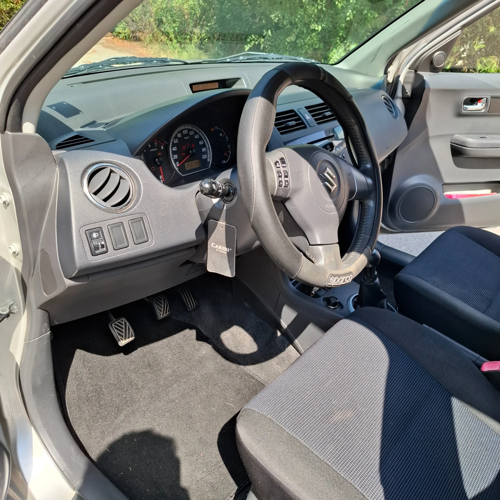 Suzuki Swift  - изображение 7