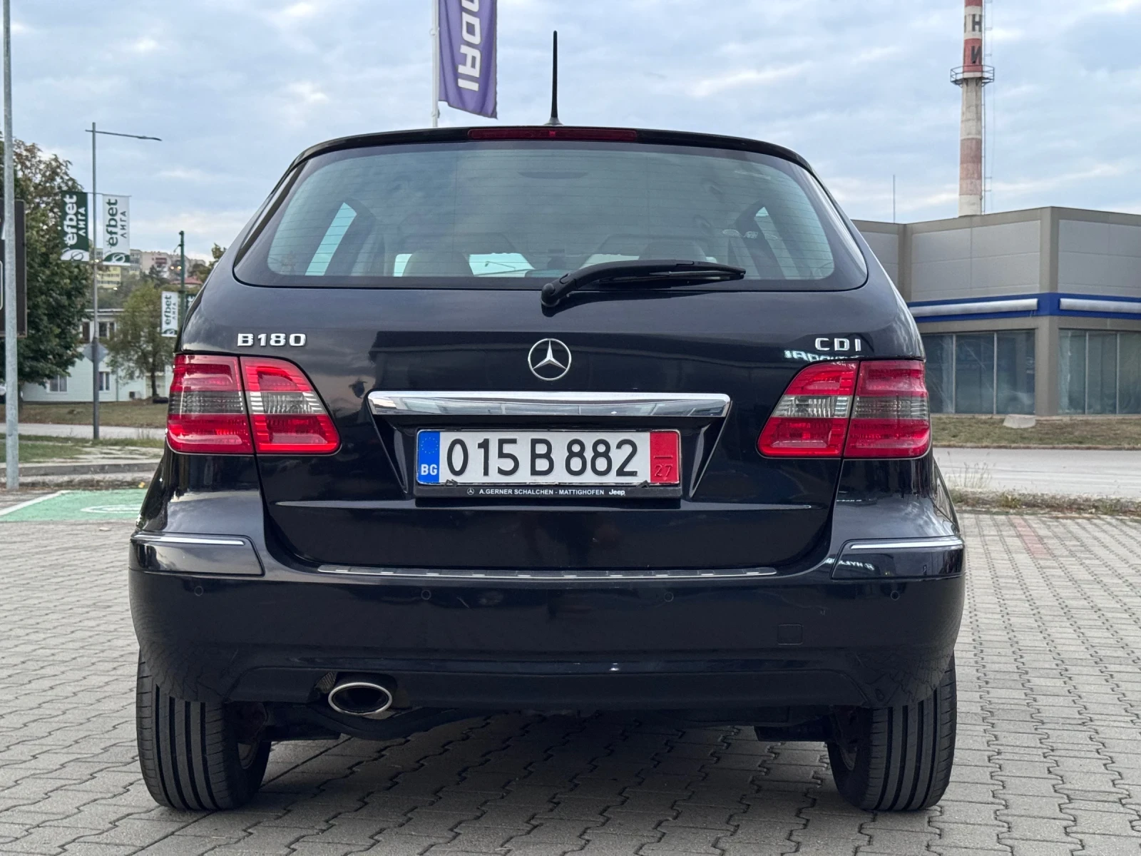 Mercedes-Benz B 180  - изображение 4
