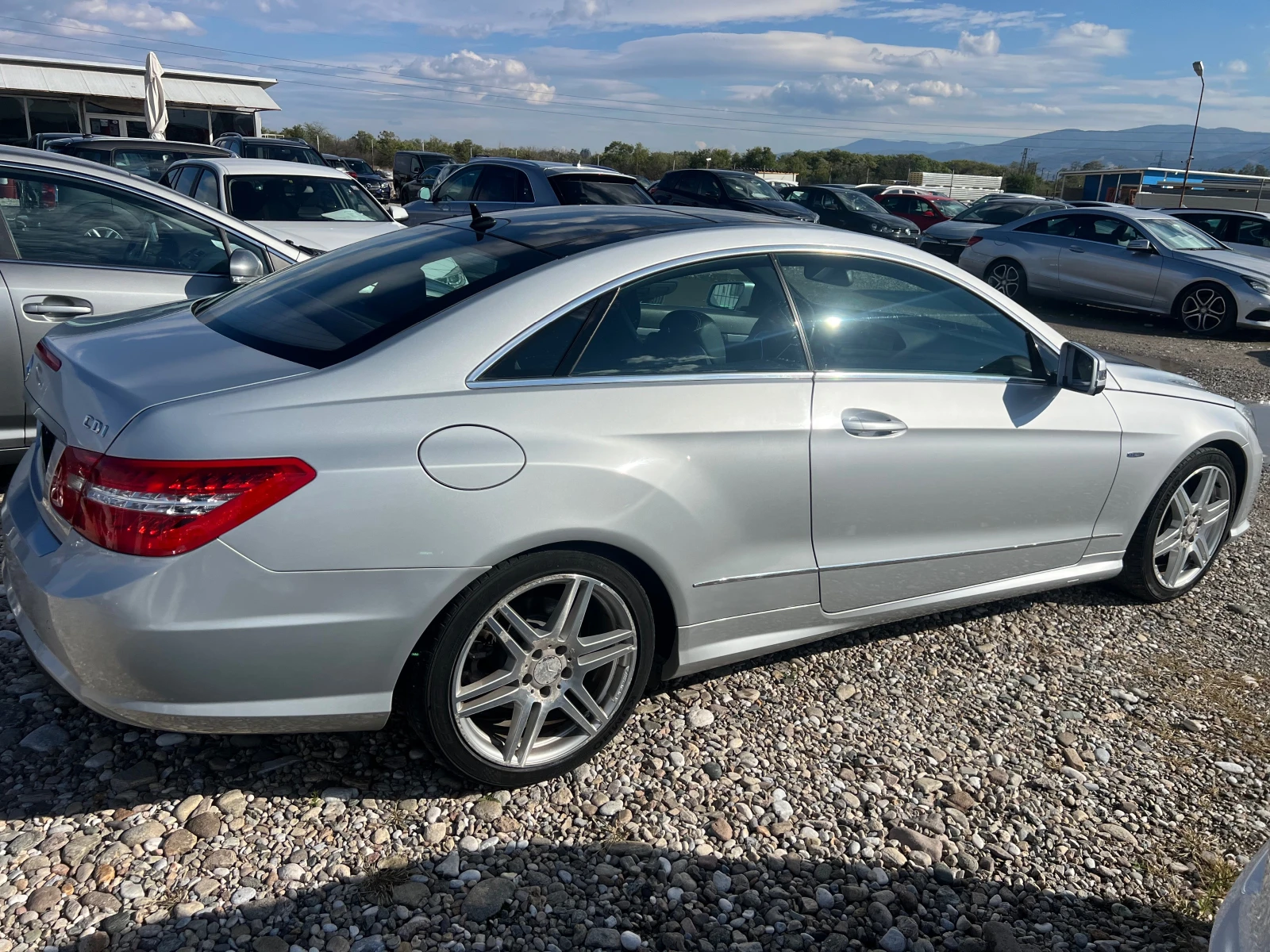 Mercedes-Benz E 220 2.2 CDI AMG - изображение 4