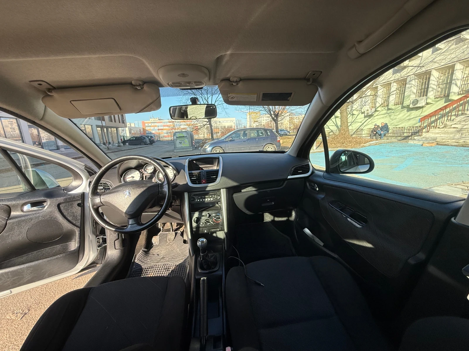 Peugeot 207 1.4 90к.с. Газ - Перфектна кола - изображение 7