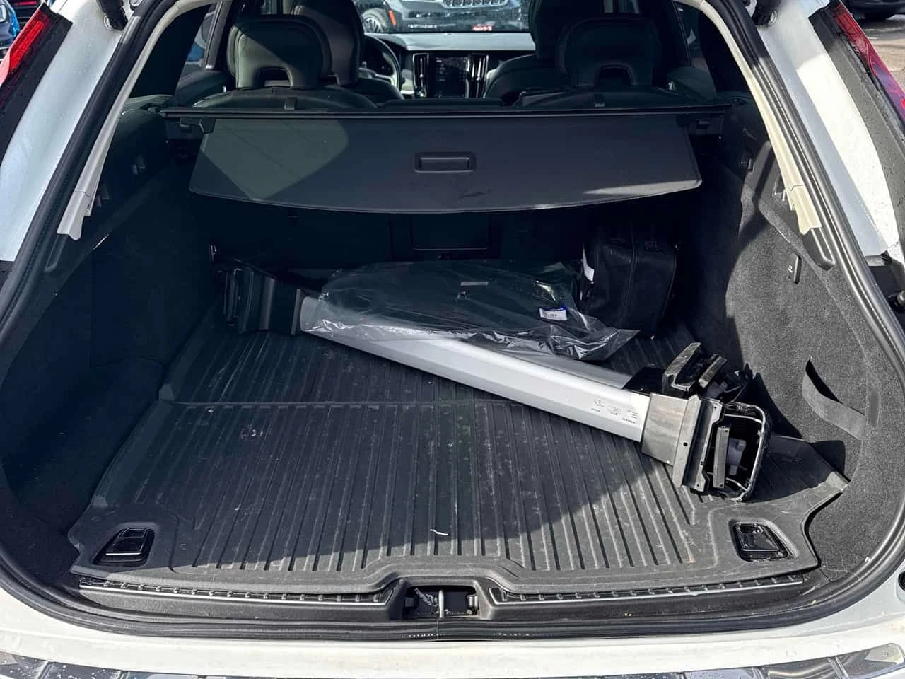 Volvo V90 Cross Country * B6 AWD * CARFAX * PANO * �������� * ������ * ��� | Mobile.bg � ����������� 14