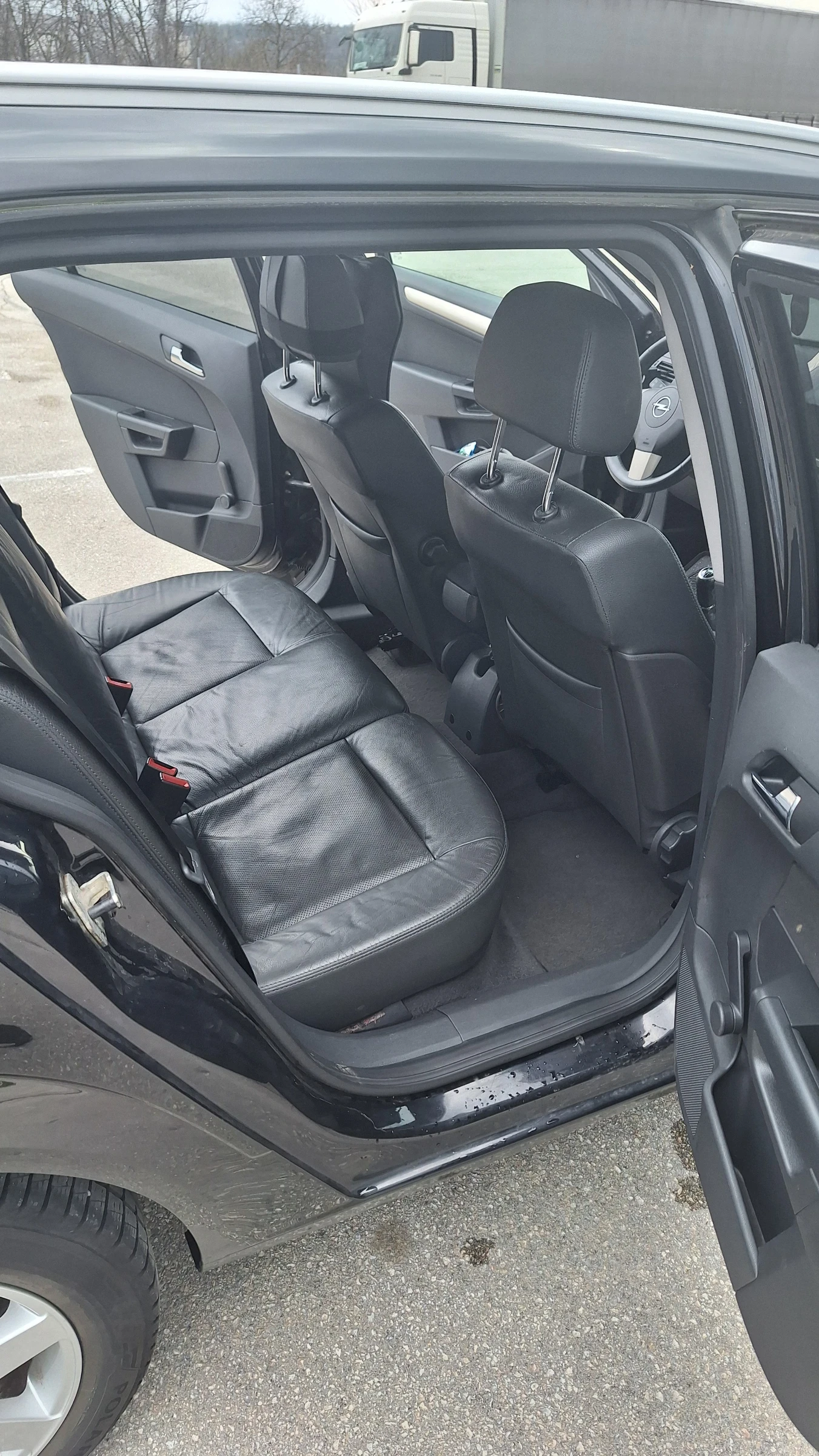 Opel Astra, снимка 15 - Автомобили и джипове - 54091844