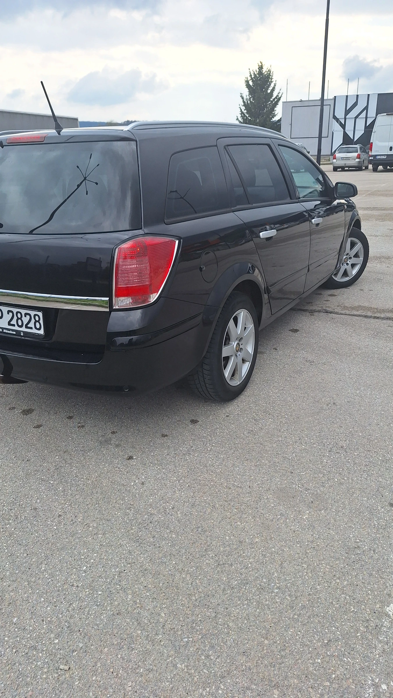 Opel Astra, снимка 3 - Автомобили и джипове - 54091844