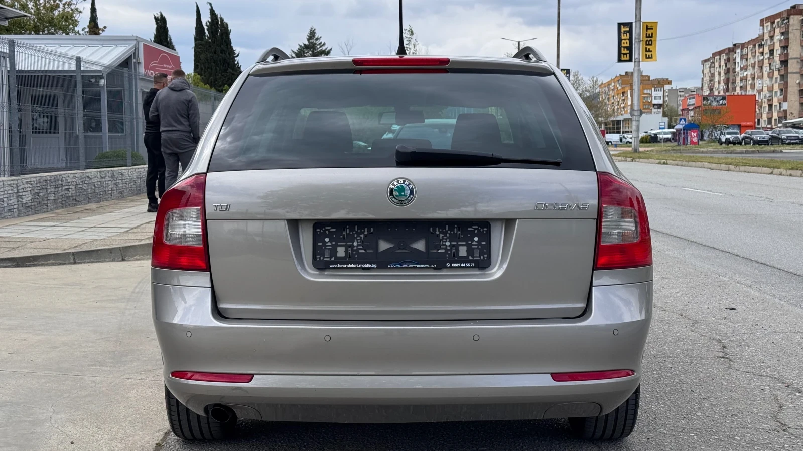 Skoda Octavia 1.6TDI 105кс , снимка 4 - Автомобили и джипове - 54389721