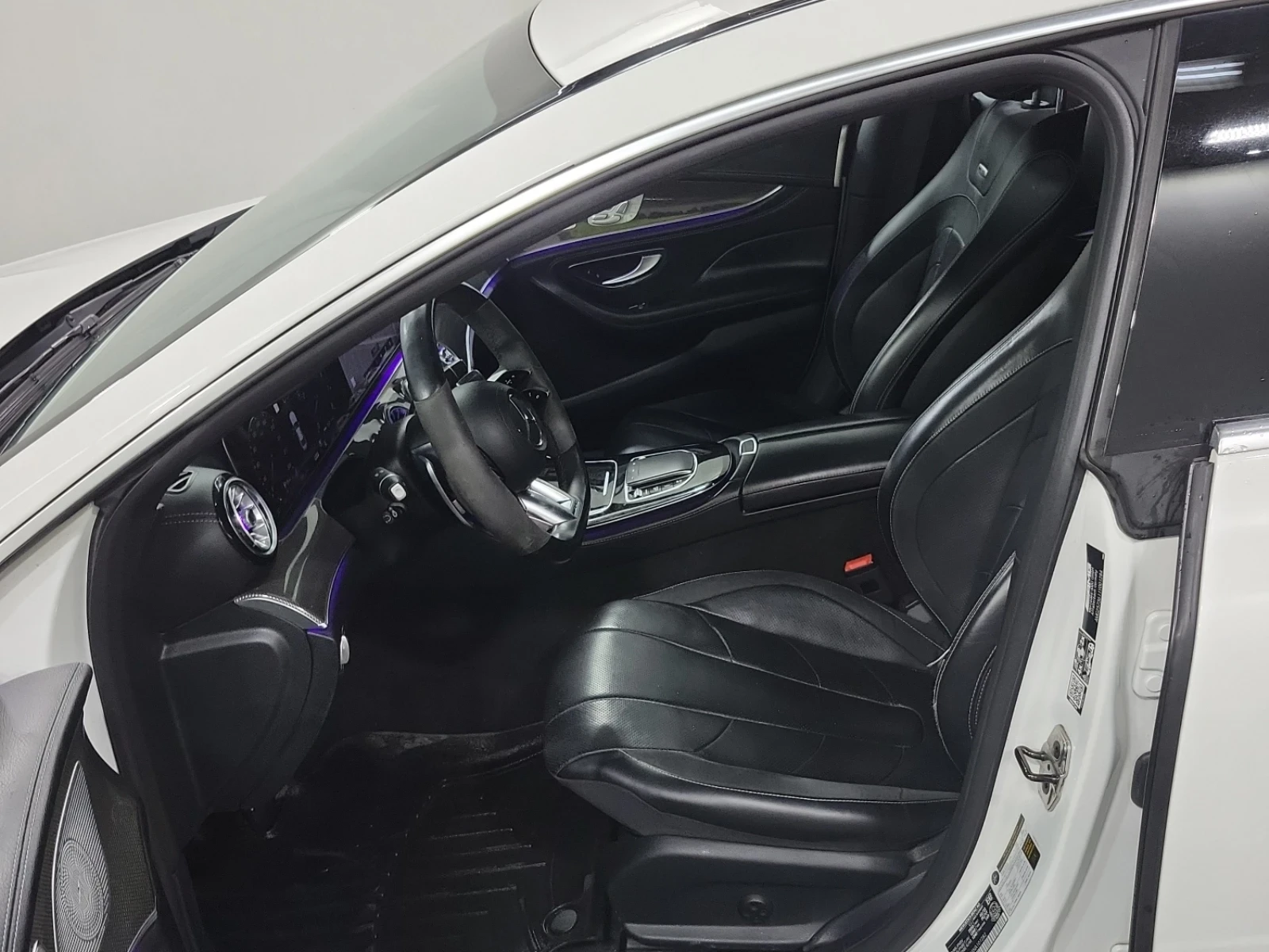 Mercedes-Benz CLS 53 AMG CARFAX * АВТОКРЕДИТ * ПРОГНОЗНА ЦЕНА ДО БГ, снимка 6 - Автомобили и джипове - 54495676