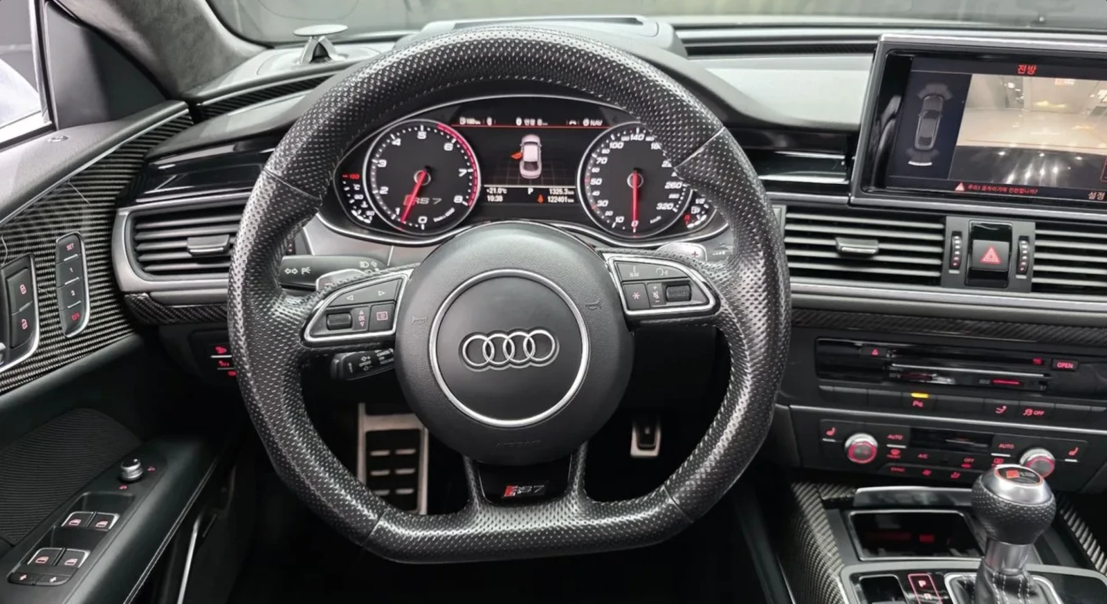 Audi Rs7 АВТОКРЕДИТ* CERAMIC* HEAD-UP* BANG&OLFSEN* , снимка 12 - Автомобили и джипове - 54780324