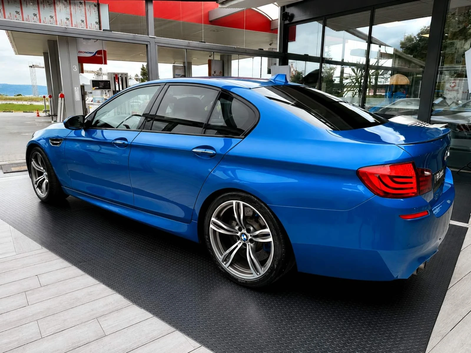 BMW M5 F10 FULL БАРТЕР-ЛИЗИНГ, снимка 7 - Автомобили и джипове - 54887220