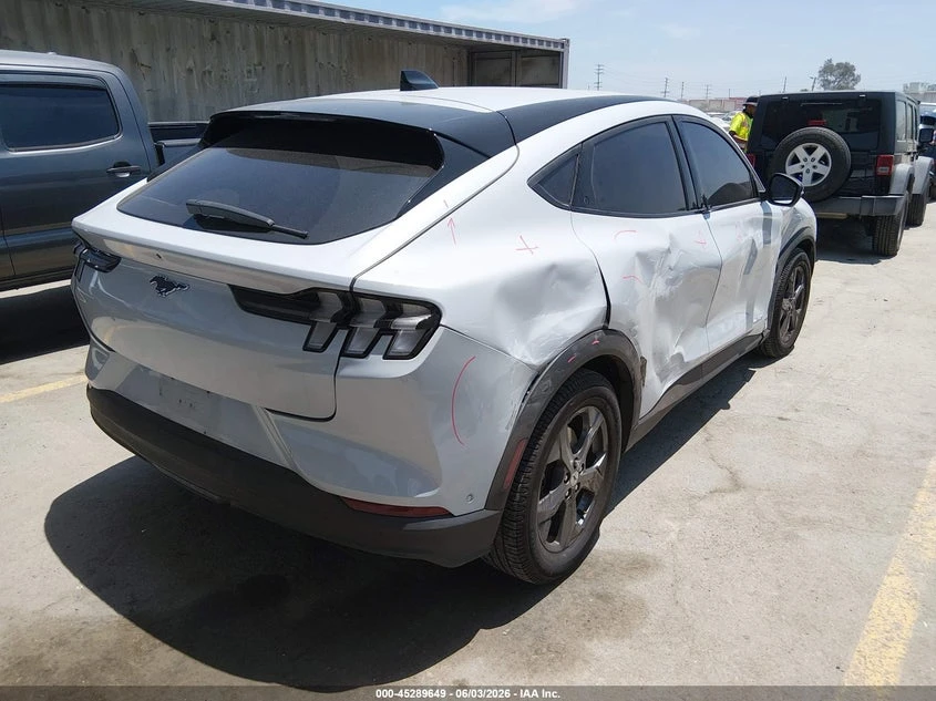 Ford Mustang Mach-E Select, снимка 4 - Автомобили и джипове - 54891592