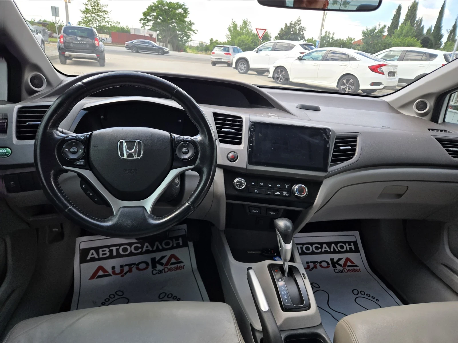 Honda Civic 1.8i-141кс= АВТОМАТ= НАВИГАЦИЯ= ПОДГРЕВ, снимка 11 - Автомобили и джипове - 54891866