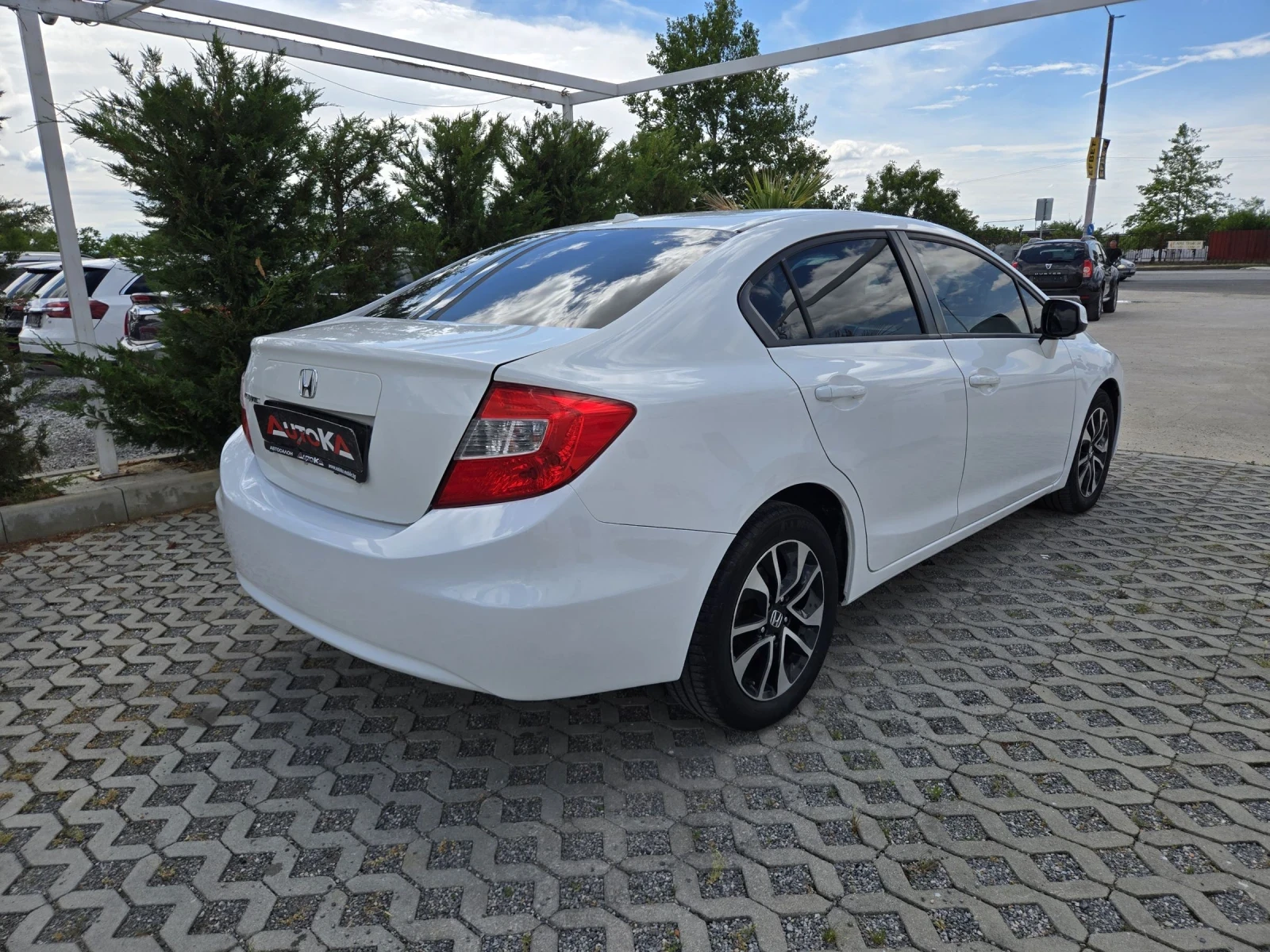 Honda Civic 1.8i-141кс= АВТОМАТ= НАВИГАЦИЯ= ПОДГРЕВ, снимка 3 - Автомобили и джипове - 54891866